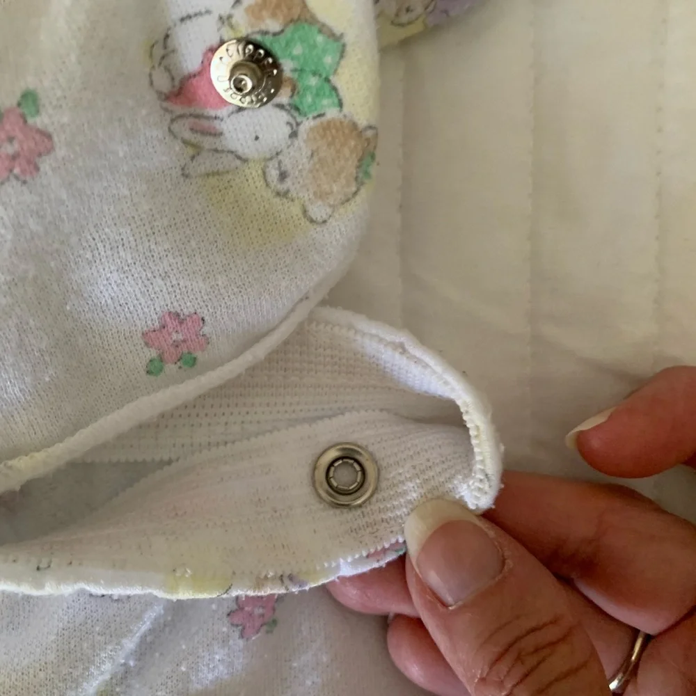 Vintage Carter's Pajama Set Girls 18-24M White Top Pants Snap Waist Bunny Flower